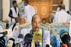 Le procureur de la république reconduit l’interdiction pour l’ancien président Aziz de sortir de Nouakchott