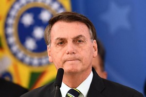 Brésil: l’ex-président Jair Bolsonaro commence à purger ses 27 ans de prison ferme pour tentative de putsch