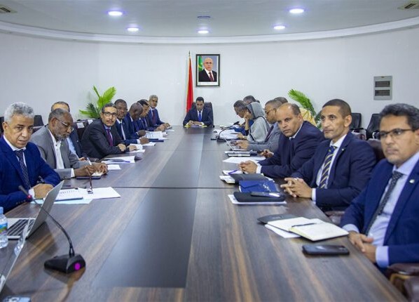 Comité ministériel chargé du partenariat PPP : Attribution officielle du projet de centrale solaire/éolienne de 60 MW à IWAFRICA