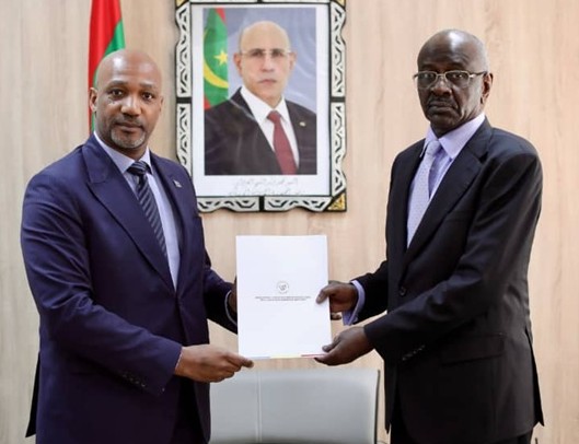 Diplomatie entre la RDC et la Mauritanie : l’Ambassadeur Erik Nyindu Kibambe présente ses lettres de créance à Nouakchott