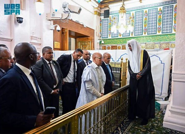 Le Président Ghazouani en visite à la Mosquée du Prophète à Médine