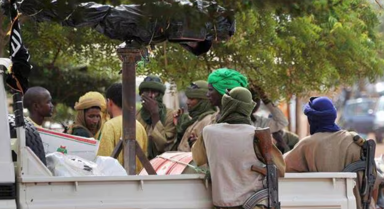 Mali : la France annonce réduire son personnel diplomatique dans le pays face à un contexte sécuritaire dégradé