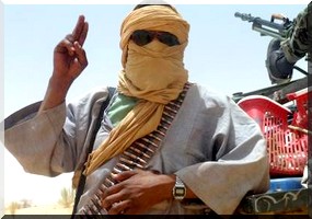 Mali: le chef d'Aqmi appelle à imposer la charia graduellement au nord.  