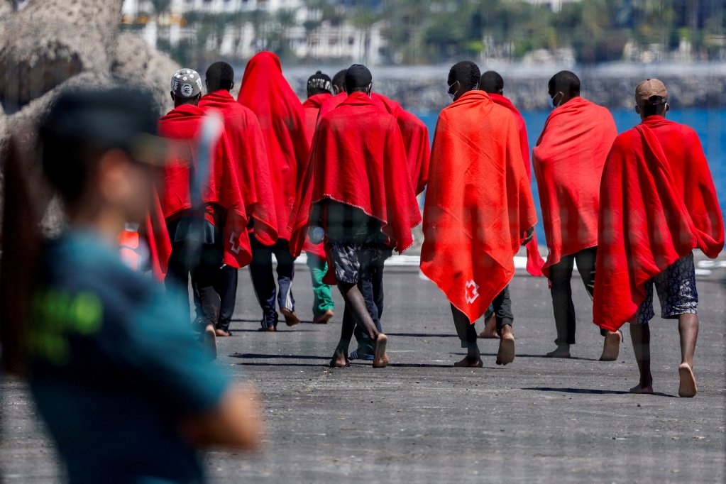 Les GCM sauvent de la mort une centaine de migrants illégaux 